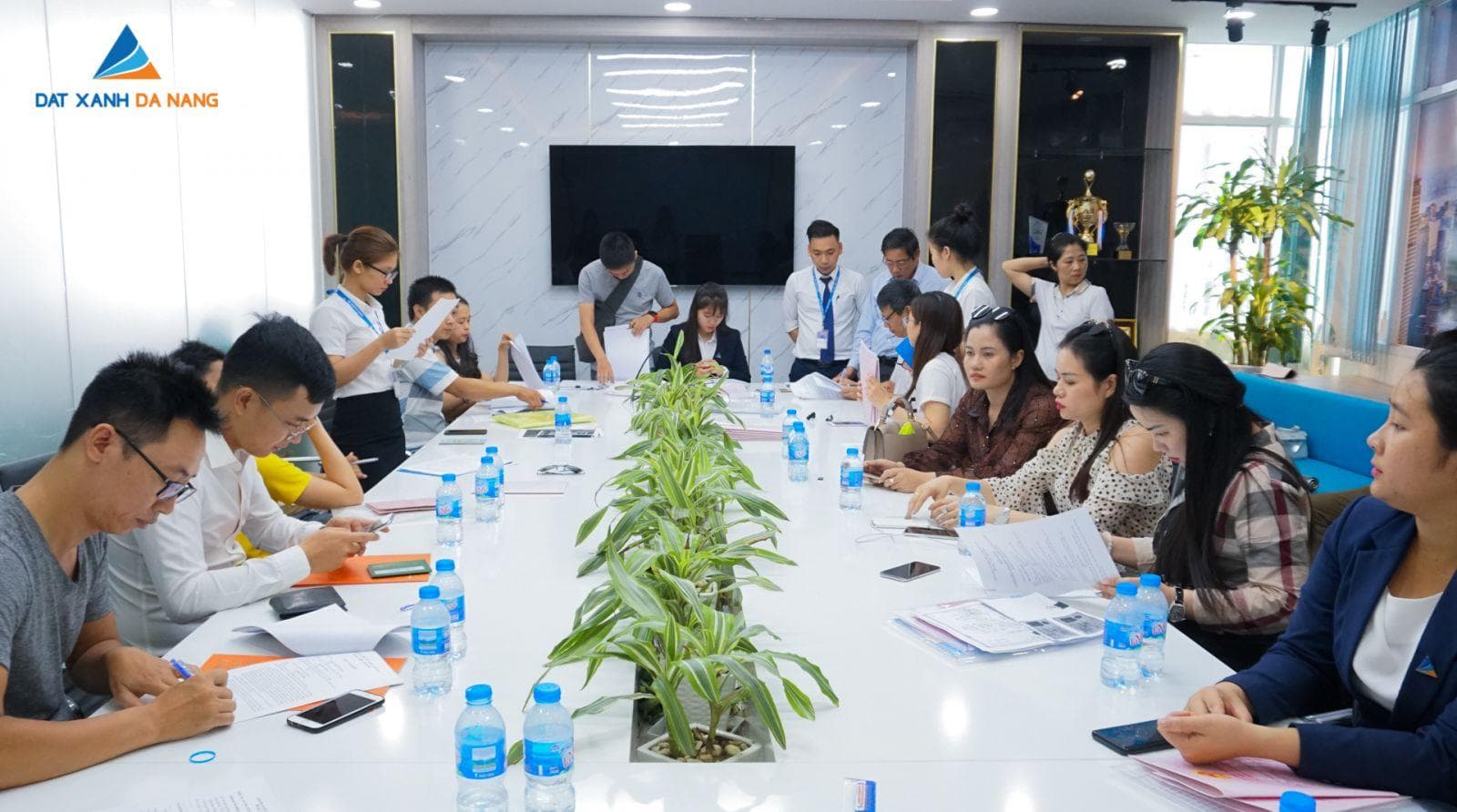 ĐẤT XANH ĐÀ NẴNG CÔNG CHỨNG SANG SỔ CHO KHÁCH HÀNG DỰ ÁN PALM VILLAGE SAU 2 THÁNG RA MẮT