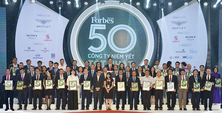 ĐẤT XANH 7 LẦN LIÊN TIẾP ĐƯỢC VINH DANH TOP 50 CÔNG TY NIÊM YẾT TỐT NHẤT VIỆT NAM