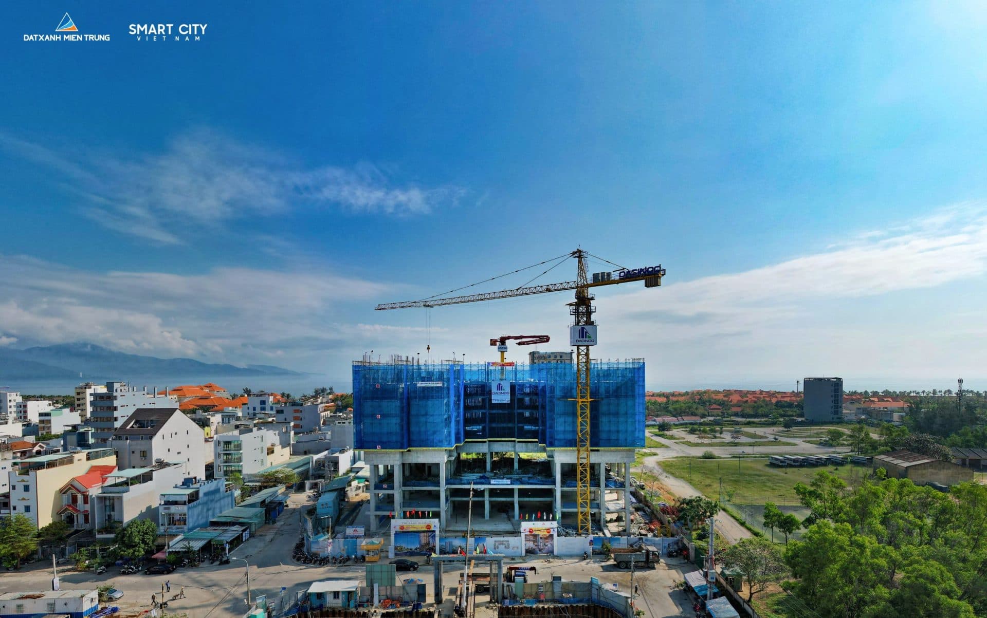 Công trường The Sang Residence nhộn nhịp những ngày giáp Tết Nguyên Đán 2022