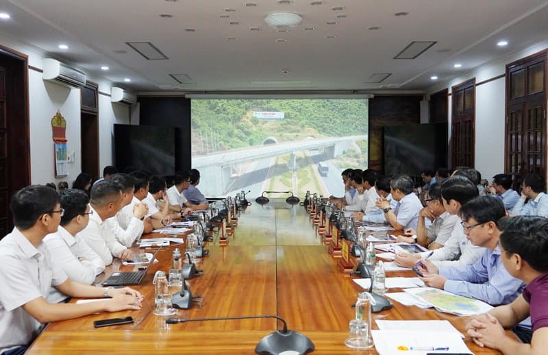 Lãnh đạo tỉnh Quảng Bình làm việc với Công ty cổ phần Tập đoàn Đèo Cả