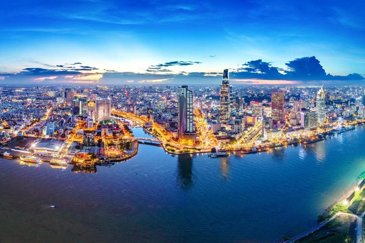 Tiền vẫn ồ ạt đổ chảy vào kinh doanh BĐS: Ngân hàng bơm thêm 186.000 tỷ, chiếm hơn 28% tăng trưởng tín dụng toàn nền kinh tế