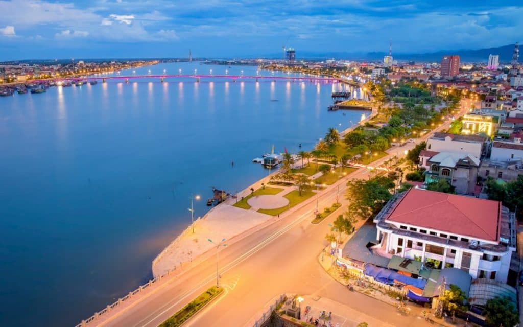 Quảng Bình xây đường ven sông Nhật Lệ để làm du lịch