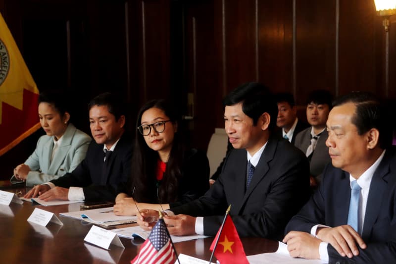 Đánh thức “viên kim cương xanh” du lịch Quảng Bình
