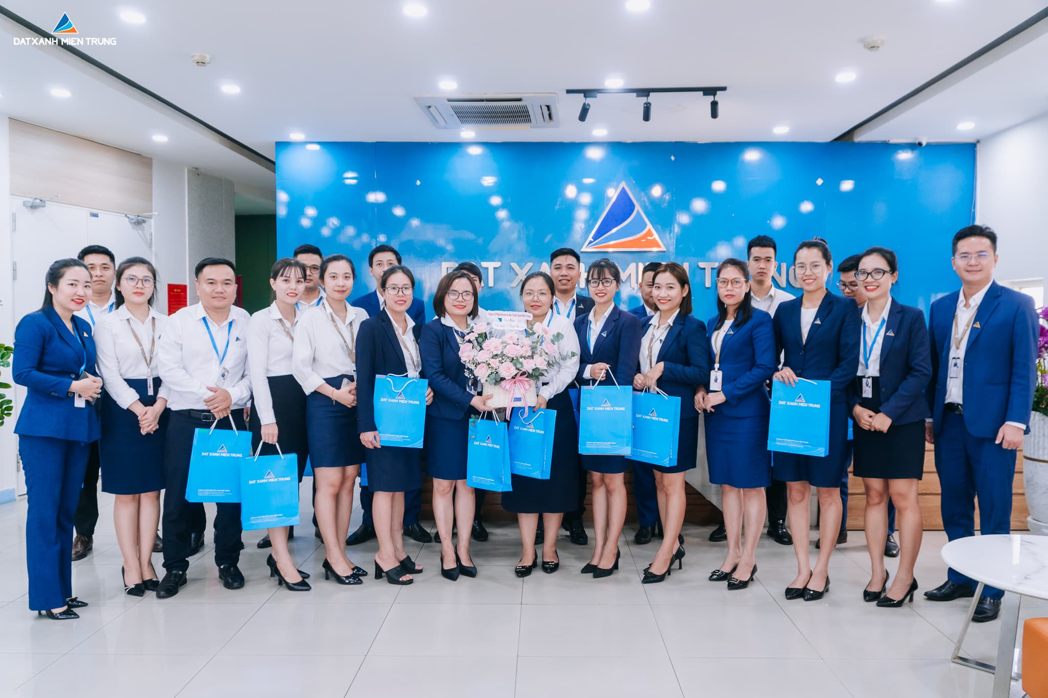 Rộn ràng không khí Ngày Quốc tế Thiếu nhi tại Đất Xanh Miền Trung
