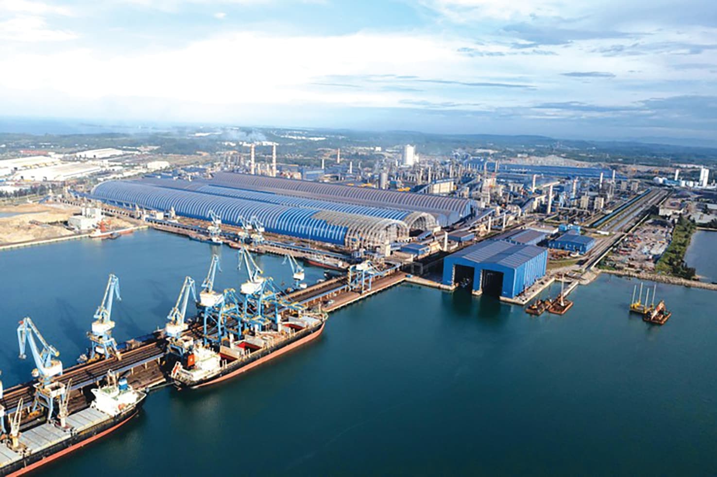 Công nghiệp bứt phá, Quảng Ngãi dẫn đầu cả nước về tốc độ tăng trưởng GRDP 6 tháng đầu năm 2025