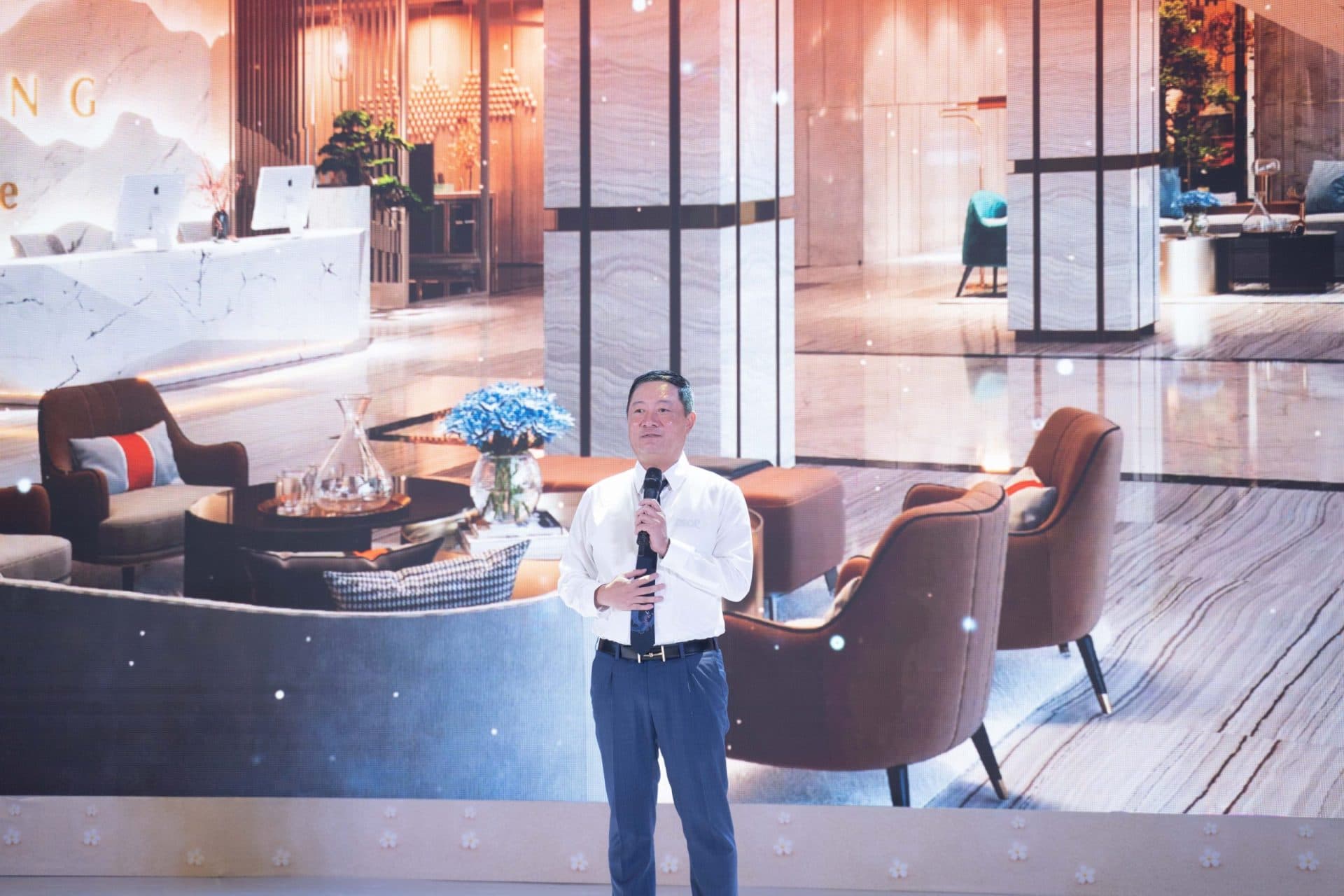 Bùng nổ giao dịch tại “siêu phẩm” The Sang Residence