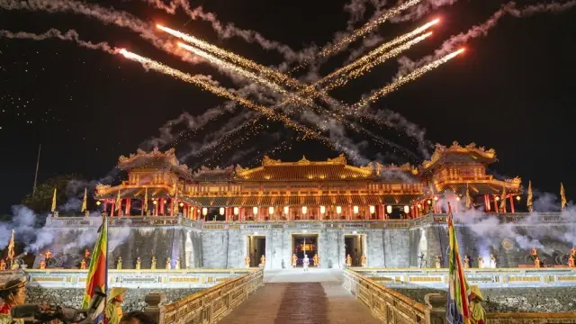 Du lịch Huế “bội thu” gần 1.000 tỷ đồng dịp Giỗ Tổ, sản phẩm đêm hút khách