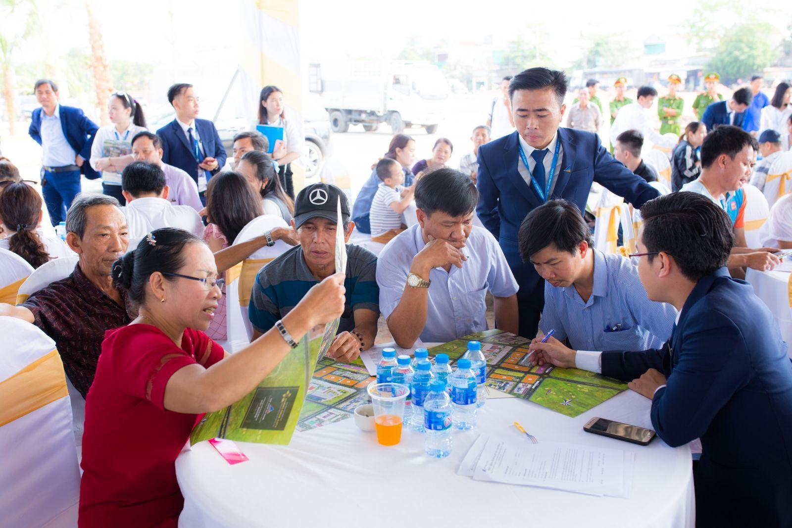 khc3a1ch-hc3a0ng-quan-tc3a2m-c491e1babfn-sunfloria-city-3