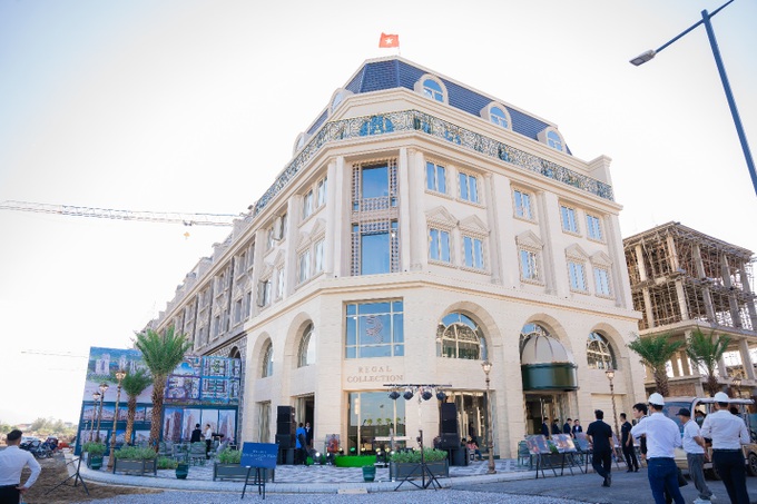 Đất Xanh Miền Trung bàn giao sổ hồng dự án Regal Victoria sau 8 tháng xây dựng