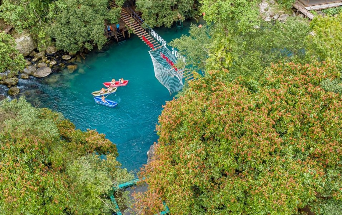 Khách du lịch đến Quảng Bình tăng hơn 4 lần