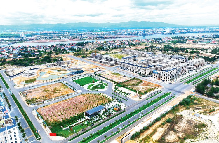 Chuyện cổ tích từ những lâu đài trên cát