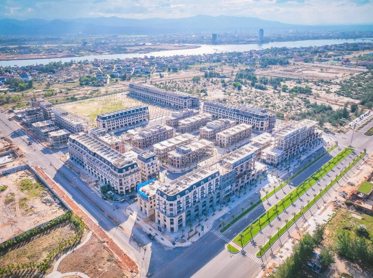 Những giá trị thương mại từ hai tuyến phố đi bộ tại Regal Legend Quảng Bình