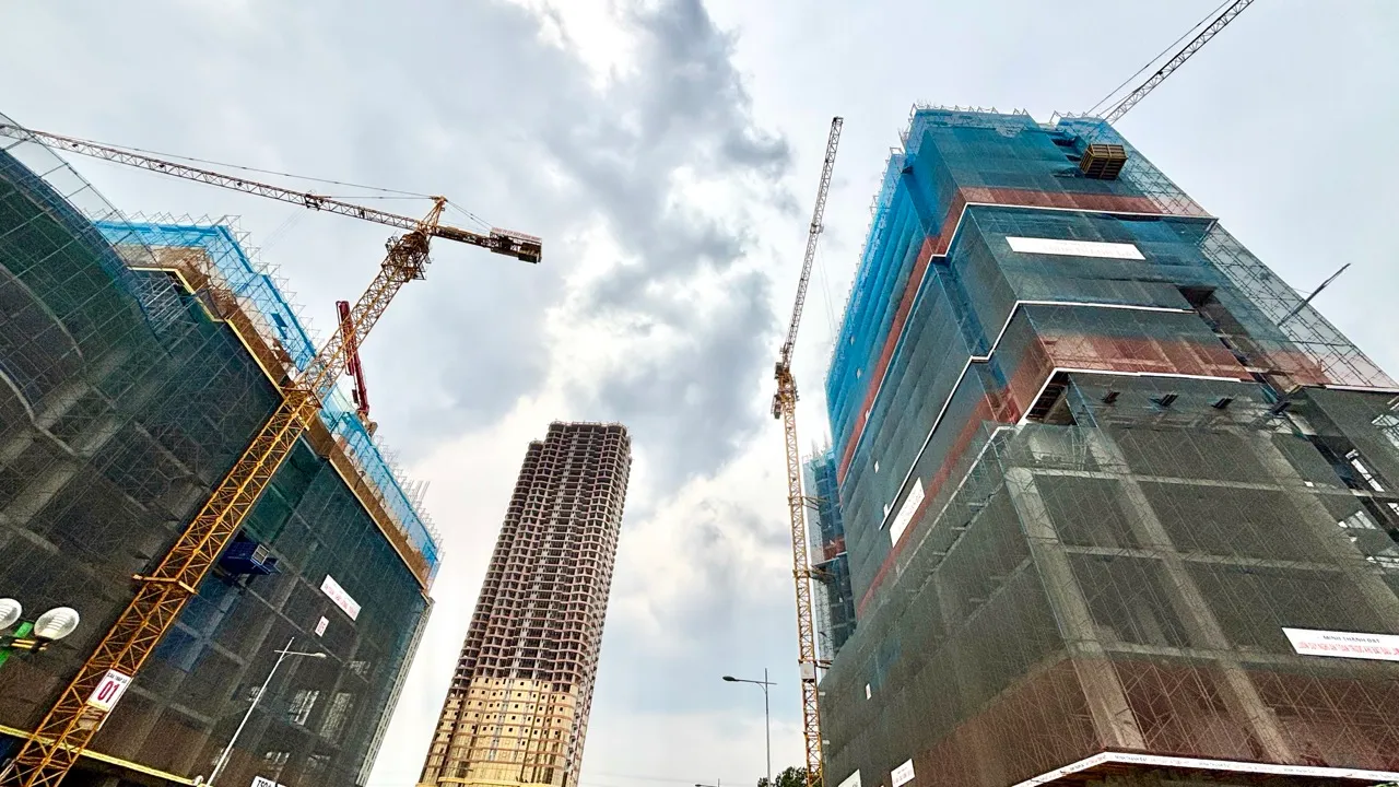 Giá chung cư Hà Nội đã vượt khả năng chi trả của đại bộ phận người dân. Ảnh: Thanh Vũ