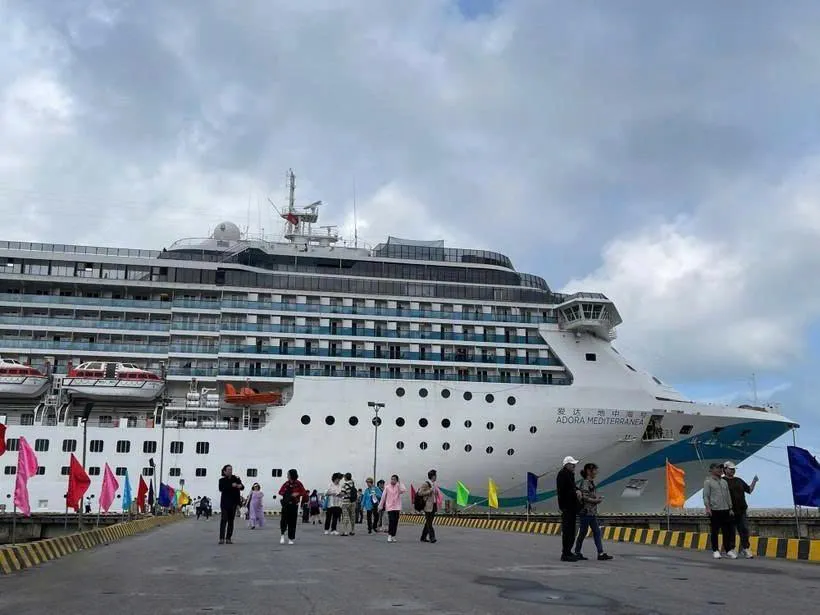 Dòng khách quốc tế cao cấp "đổ bộ" Cố đô trên chuyến tàu du lịch đầu năm Bính Ngọ 2026 (Ảnh: Internet)