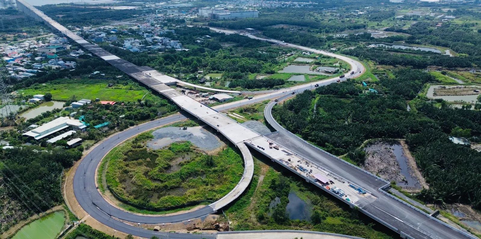 Bất động sản 2026 bước vào chu kỳ tăng trưởng mới: Cơ hội từ hơn 8,22 triệu tỷ đồng đầu tư công