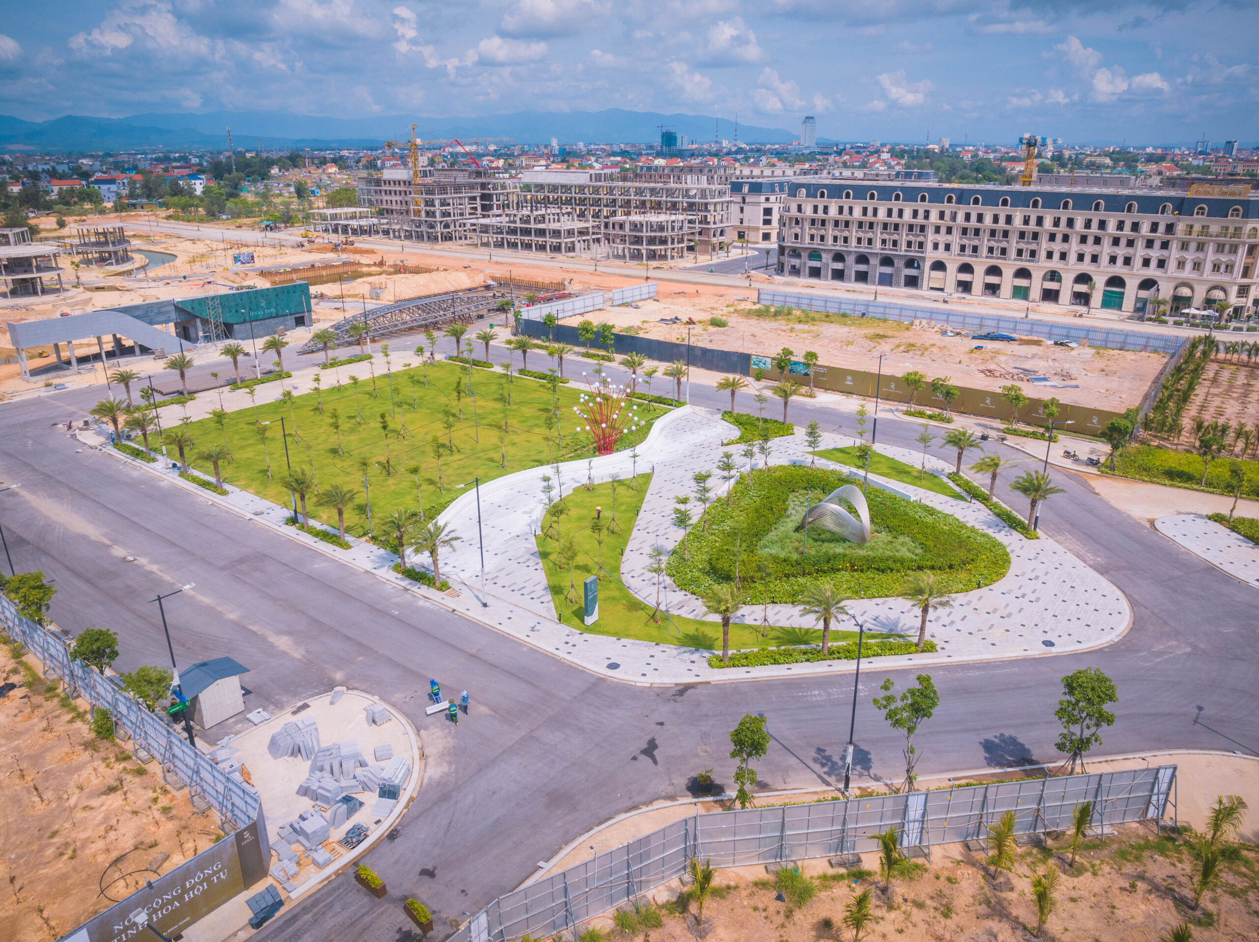 Tiến độ Regal Residence Legacy 04/2023